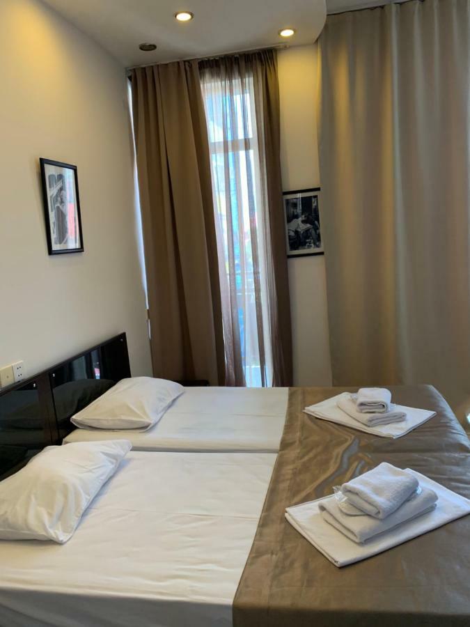 House Batumi Diana Hotel Luaran gambar