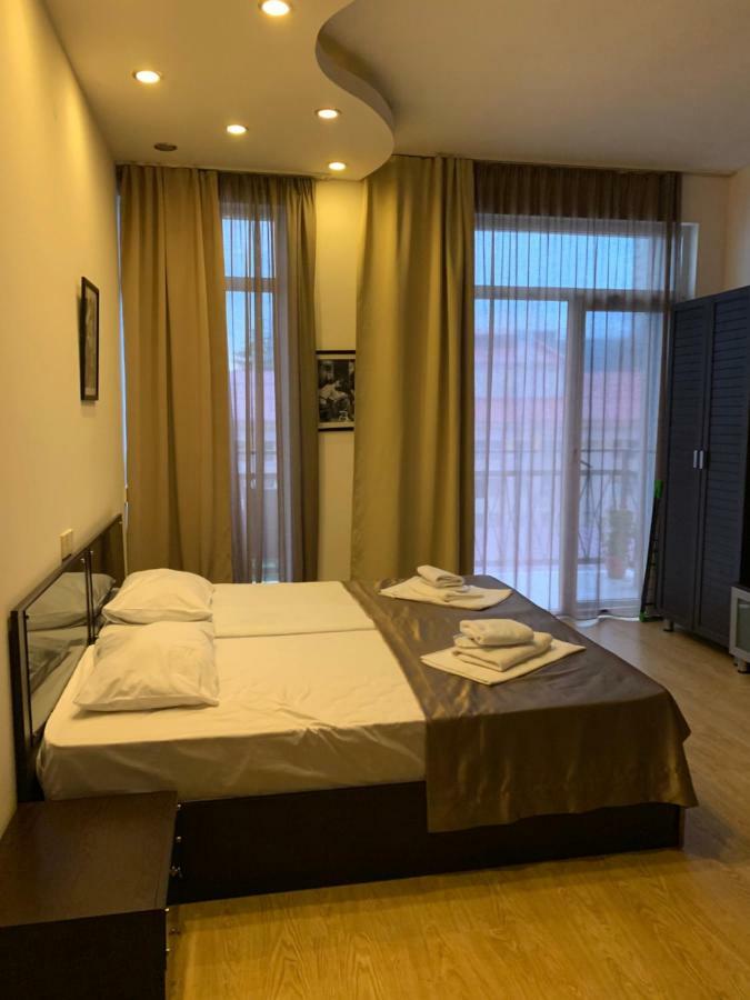 House Batumi Diana Hotel Luaran gambar